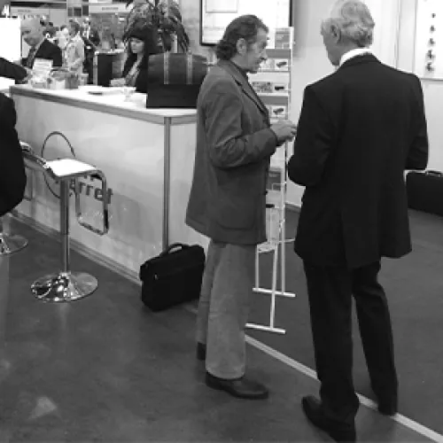 Exhibitions > Paragrafy